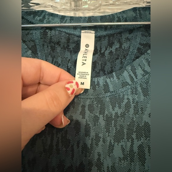 Athleta Teal Patterned Short Sleeve Top - Picture 4 of 6